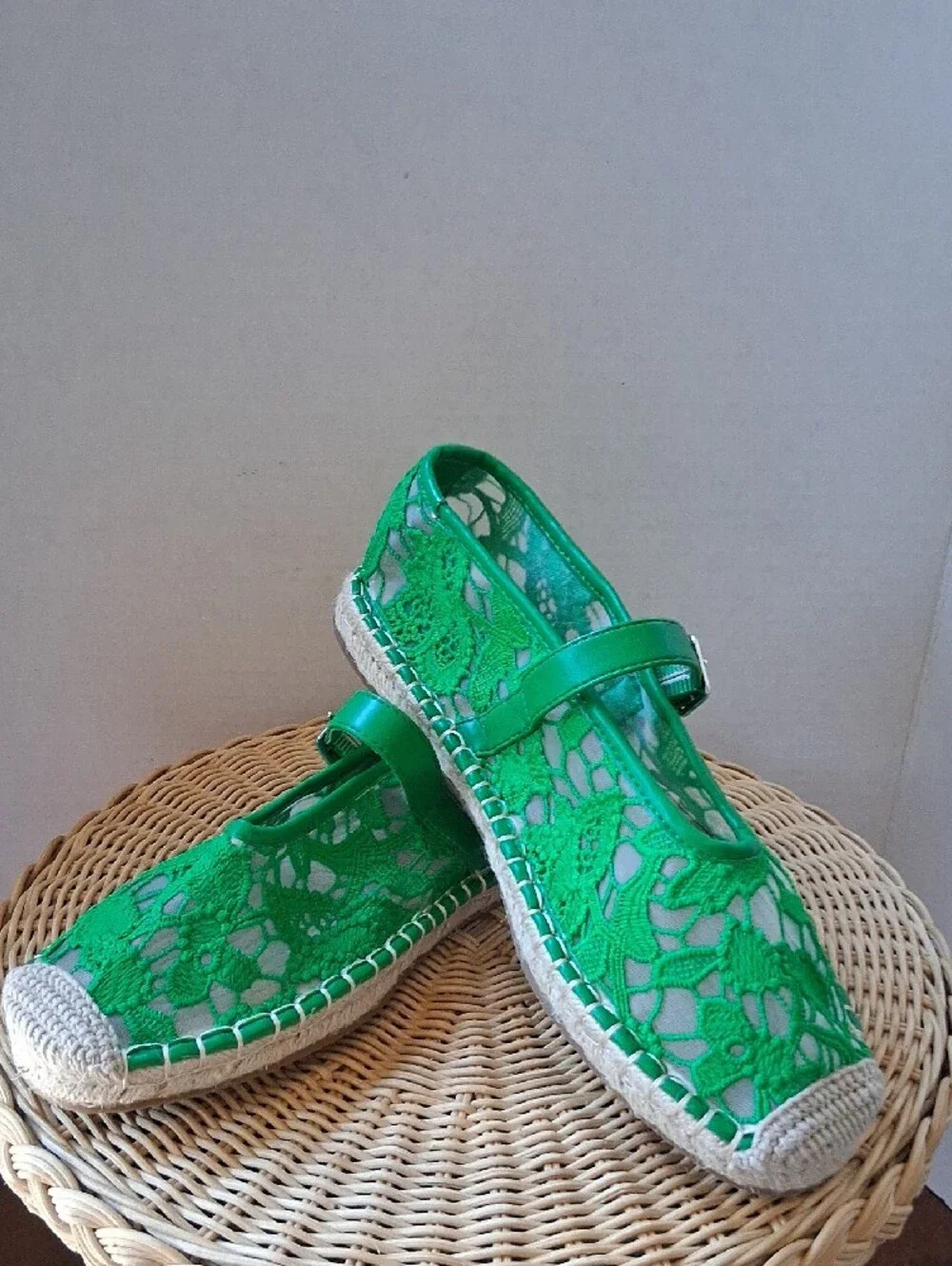 NWOT Steve Madden Green Lace Mary Jane Espadrilles